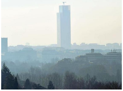 Torino, la class action dei cittadini soffocati dallo smog che chiedono 36 mila euro di risarcimento